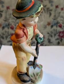 Hummel and other assorted figurines - Photo 5
