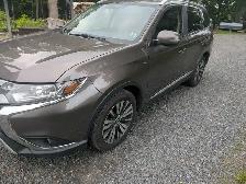2019 Mitsubishi Outlander 7 Seater - Photo 2