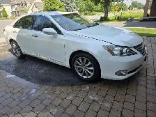 Lexus 2011 ES350 – Excellent Condition – Luxury, Reliability