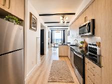 BEAUTIFUL 2-BEDROOM CONDO WITH MODERN AMENITIES