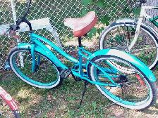 Columbia Sterling 24 Cruiser Bike - Photo 2