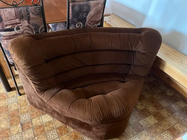 Sofa pour coin et sofa droit à donner