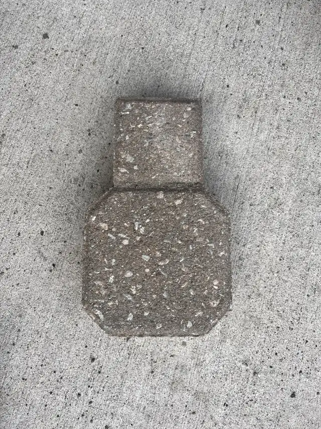 Interlocking brick