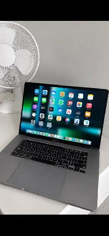 Macbook Pro 15 Inch 2019 I7 16G Ram - Photo 6