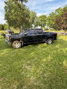 2015 Chev Silverado 1500 4x4 - Photo 2