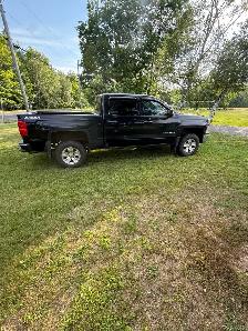 2015 Chev Silverado 1500 4x4 - Photo 3