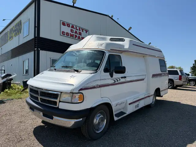 1995 Dodge Ram Vans LIESURE WAY WIDE BODY CAMPER VAN