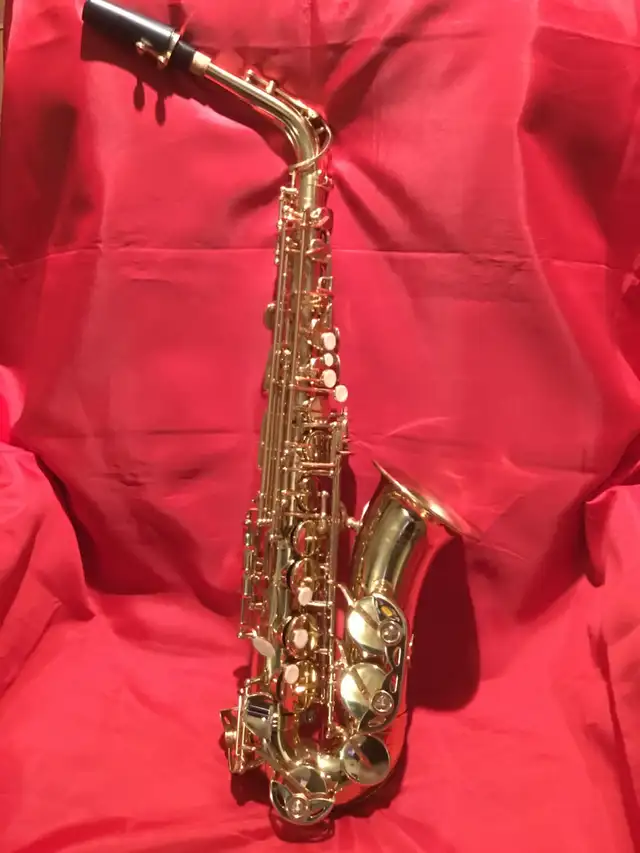 Saxophone Alto EASTAR