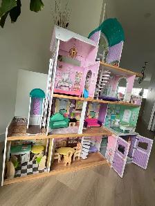Barbie house and furniture - Photo 3