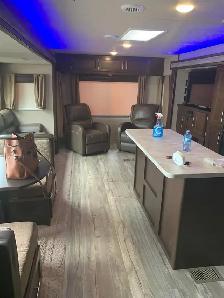 Trailer on the water - Photo 2
