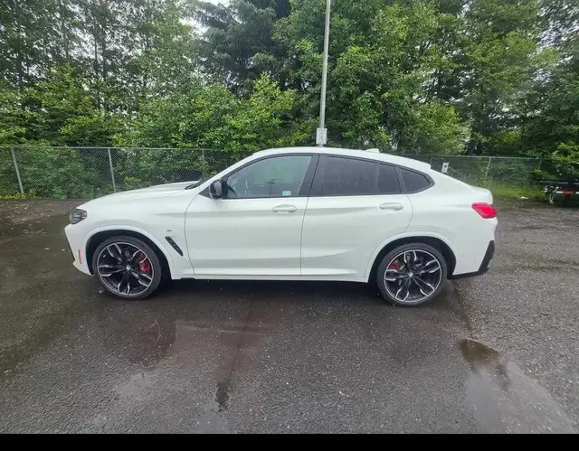2023 BMW X4