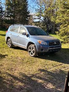 2008 Toyota RAV4 - RARE FIND