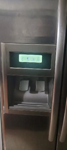 Refrigerator for Sale (Excellent Condition, Asking Price $200) - Photo 2