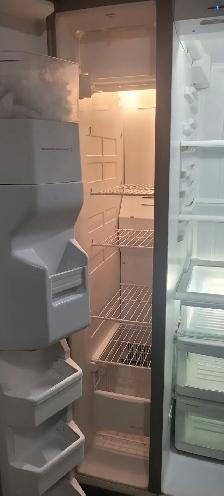 Refrigerator for Sale (Excellent Condition, Asking Price $200) - Photo 8