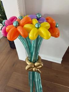 face painting, balloon twisting, bubble show and more - Photo 4
