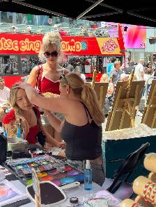 face painting, balloon twisting, bubble show and more - Photo 6