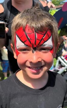 face painting, balloon twisting, bubble show and more - Photo 9