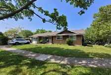 ALL Included One room Only $600 Near PEN Center and Brock