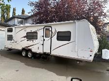 2011 Rockwood Ultra Lite 2701SS - Fully Equiped, Ready to Camp