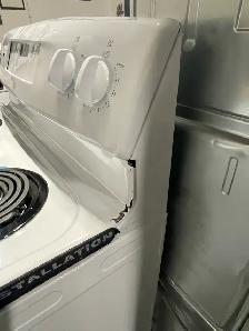 NEW 30" GE Electric Coil Top Range Stove With Self Clean 5 Cu.Ft - Photo 9
