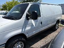 2013 Ford Econoline E-250 Commercial - Photo 2