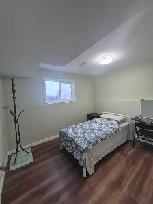 Kabayan Red deer room for rent - Photo 3