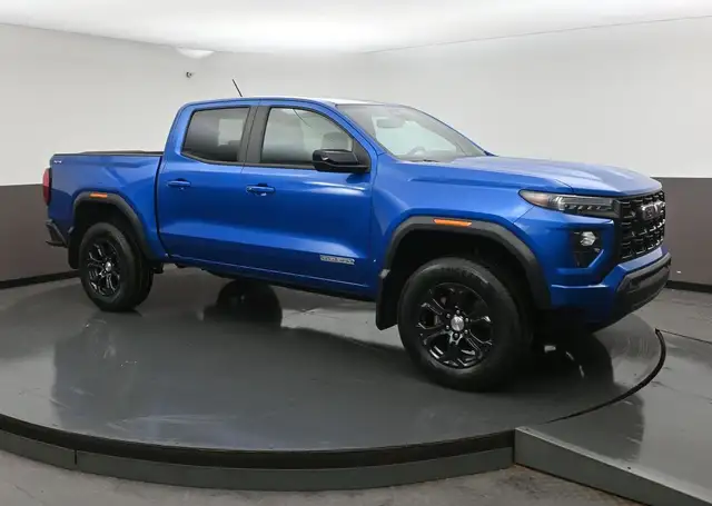 2024 GMC Canyon Elevation Call 902-466-9550 Apple CarPlay/Androi
