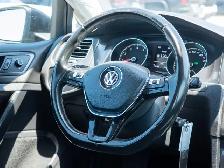 2019 Volkswagen Golf - Rain Sensing Wipers | Heated Front Seats - Photo 18