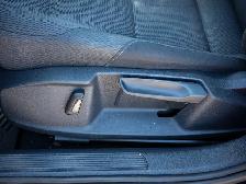2019 Volkswagen Golf - Rain Sensing Wipers | Heated Front Seats - Photo 30