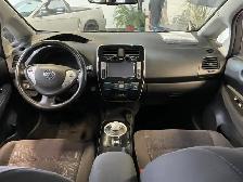 2015 Nissan Leaf SV/SL/S - Photo 13