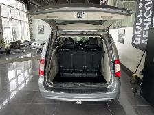 2015 Chrysler Town & Country Touring - Photo 8