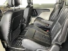 2015 Chrysler Town & Country Touring - Photo 12