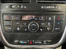 2015 Chrysler Town & Country Touring - Photo 24