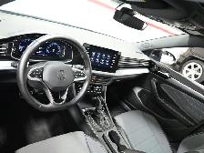 2025 Volkswagen Jetta Comfortline SPORT Leather Sunroof Adaptive - Photo 10