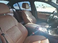2011 BMW 550i - Photo 16