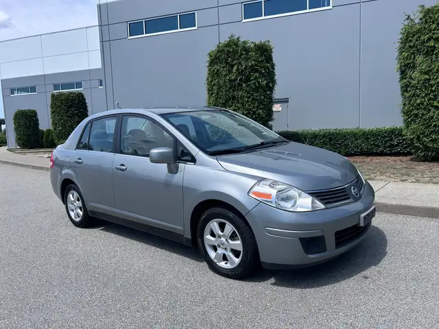 2008 Nissan Versa SL AUTO A/C LOCAL BC NO ACCIDENTS 161,000KM