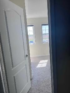 Private room for rent- rockman cres, Brampton - Photo 3
