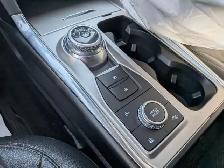2020 Ford Explorer - Photo 12