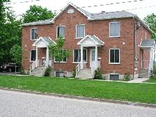 1195.00 $  4½ STYLE CONDO 1 Mois Gratuit Rue Prince Sherbrooke