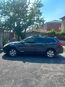 2011 Subaru Outback 3.6R - Photo 2