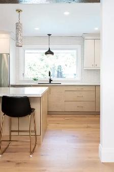 QUARTZ & GRANITE COUNTERTOPS - Photo 9