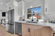 QUARTZ & GRANITE COUNTERTOPS - Photo 7