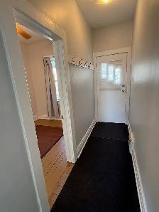 West End Home! Available Immediately 2 Bedrooms! - Photo 2