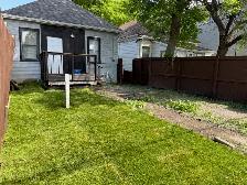 West End Home! Available Immediately 2 Bedrooms! - Photo 10
