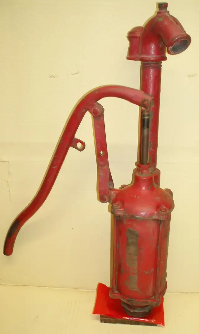 ANTIQUE POMPE A ESSENCE MANUEL