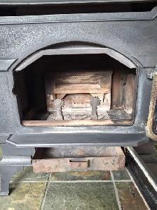 Dutchwest wood stove - Photo 8