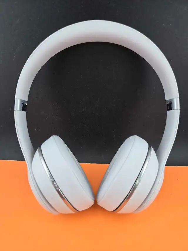 Beats Solo 3 Headphones
