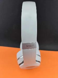 Beats Solo 3 Headphones - Photo 2