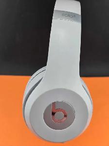 Beats Solo 3 Headphones - Photo 3