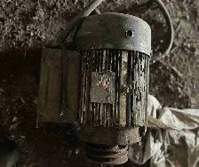Moteur électrique 7.5 HP - 500$ - Mirabel